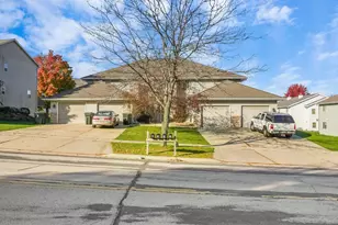 586 N Westmount Dr, Sun Prairie, WI 53590 - Photo 1