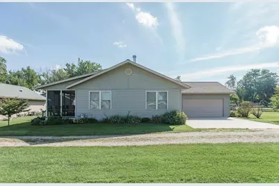 262 E Front Street, Markesan, WI 53946 - Photo 3