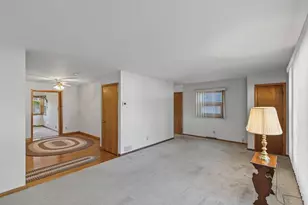 722 8th St, Baraboo, WI 53913 - Photo 13