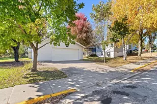 722 8th St, Baraboo, WI 53913 - Photo 37