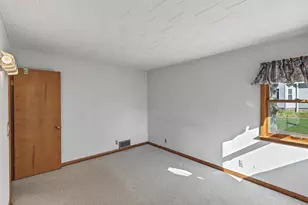 722 8th St, Baraboo, WI 53913 - Photo 23