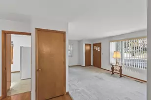 722 8th St, Baraboo, WI 53913 - Photo 11