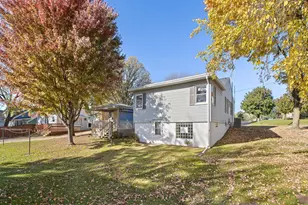 722 8th St, Baraboo, WI 53913 - Photo 41