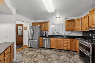 S5631 Glacier Dr, Baraboo, WI 53913 - Photo 7
