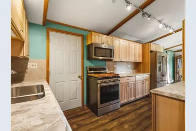 8716 W Saint Lawrence Avenue, Beloit, WI 53511 - Photo 15