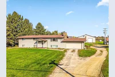 8716 W Saint Lawrence Avenue, Beloit, WI 53511 - Photo 1