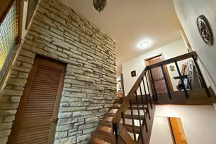 1725 Elizabeth St, Baraboo, WI 53913 - Photo 3