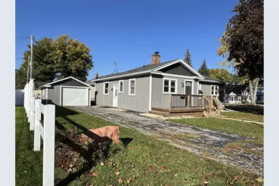 300 S State Street, Waupun, WI 53963 - Photo 3