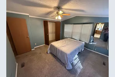 W211N11625 Hilltop Circle, Germantown, WI 53022 - Photo 9