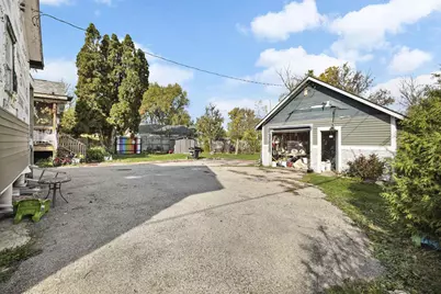 432 W Delavan Drive, Janesville, WI 53546 - Photo 31