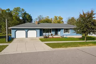 129 River St, Portage, WI 53901 - Photo 1