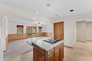 1012 4th St, Baraboo, WI 53913 - Photo 11