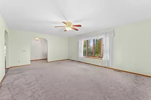 1012 4th St, Baraboo, WI 53913 - Photo 17