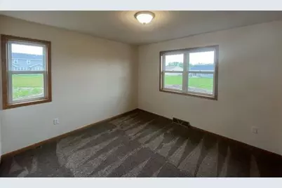 1049-1051 Fir Court, Janesville, WI 53546 - Photo 5