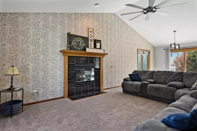 1122 Virdon Drive, Sun Prairie, WI 53590 - Photo 5