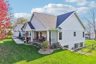 1210 Crawford St, Baraboo, WI 53913 - Photo 9