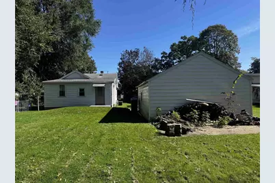 319 N Pine Street, Janesville, WI 53546 - Photo 11