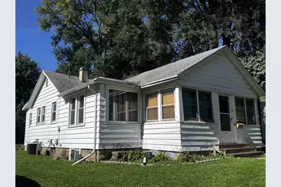 319 N Pine Street, Janesville, WI 53546 - Photo 3