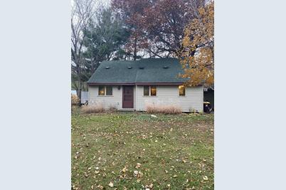 2110 Quarry Ave - Photo 1