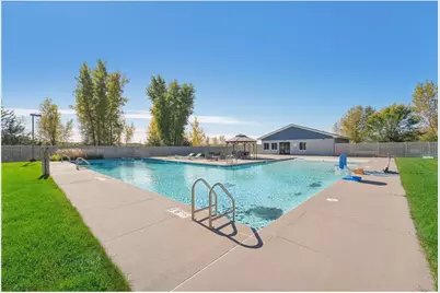 902 Crane Hill Trail, Hudson, WI 54016 - Photo 5