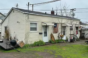 126 W Columbia St, Chippewa Falls,  54729 - Photo 3