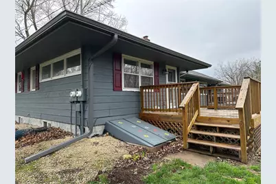 332 E Pleasant Avenue, Ellsworth, WI 54011 - Photo 5