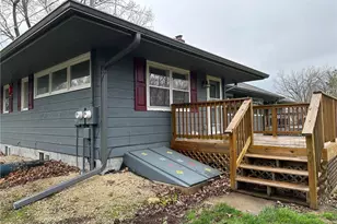 332 E Pleasant Ave, Ellsworth, WI 54011 - Photo 5