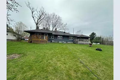 332 E Pleasant Avenue, Ellsworth, WI 54011 - Photo 7