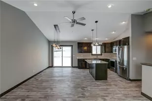 492 Coyote Way, New Richmond, WI 54017 - Photo 5