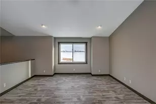 492 Coyote Way, New Richmond, WI 54017 - Photo 9