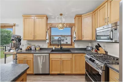 1647 Valley Quail Drive, River Falls, WI 54022 - Photo 17