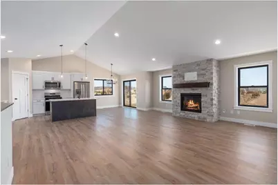 943 146th Avenue, New Richmond, WI 54017 - Photo 7