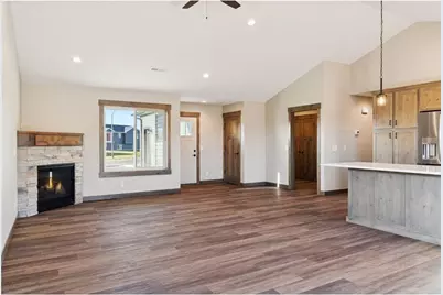 484 Coyote Way, New Richmond, WI 54017 - Photo 13