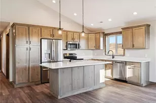 484 Coyote Way, New Richmond, WI 54017 - Photo 15