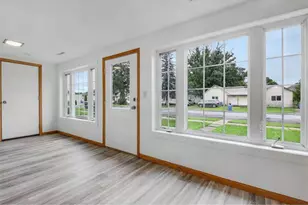 19 W Gates St, Rice Lake, WI 54868 - Photo 9