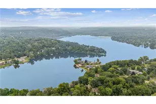 621 Mallalieu Dr, Hudson, WI 54016 - Photo 7