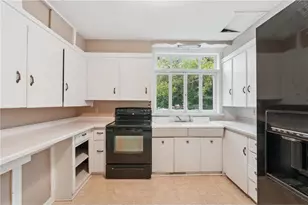 102 N 4th St, River Falls, WI 54022 - Photo 15