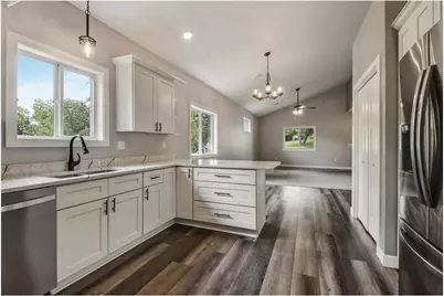 615 S Wisconsin Avenue, Rice Lake, WI 54868 - Photo 17