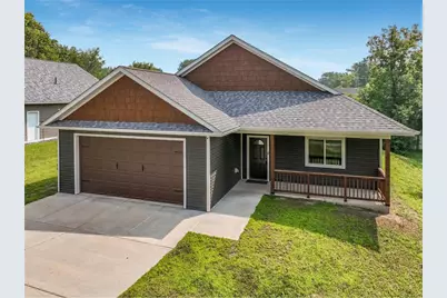 615 S Wisconsin Avenue, Rice Lake, WI 54868 - Photo 9