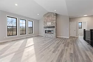 329 138th Ave, Houlton, WI 54082 - Photo 17