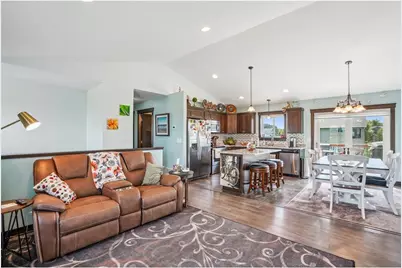 1142 W Edge Place, New Richmond, WI 54017 - Photo 7