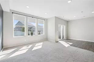 11279 Crestbury Dr, Woodbury, MN 55129 - Photo 13