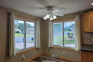 931 Roosevelt St, River Falls, WI 54022 - Photo 9