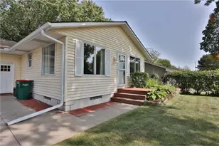 931 Roosevelt St, River Falls, WI 54022 - Photo 33