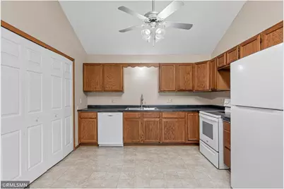 3300 Greenbrier Street #3300C, Vadnais Heights, MN 55127 - Photo 11