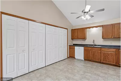 3300 Greenbrier Street #3300C, Vadnais Heights, MN 55127 - Photo 9