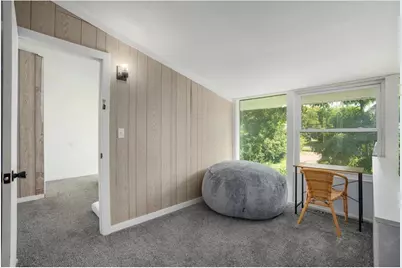 527 W Grand Avenue, Eau Claire, WI 54703 - Photo 19