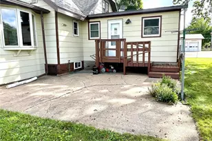 2003 S Broadway St, Menomonie, WI 54751 - Photo 27