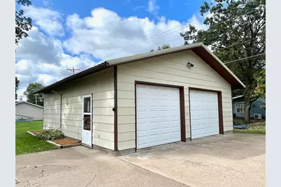 2003 S Broadway Street, Menomonie, WI 54751 - Photo 29