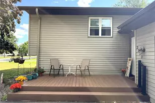 2870 Wayland Ct, Eau Claire, WI 54703 - Photo 7